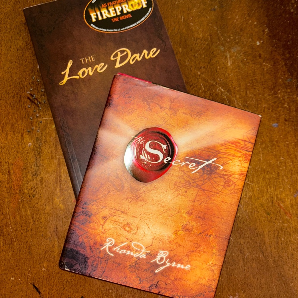 🌹 The Secret and The Love Dare Books